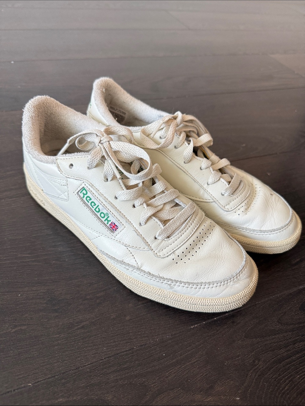 Reebok Cream Leather Low-Top Sneakers with Green Logo